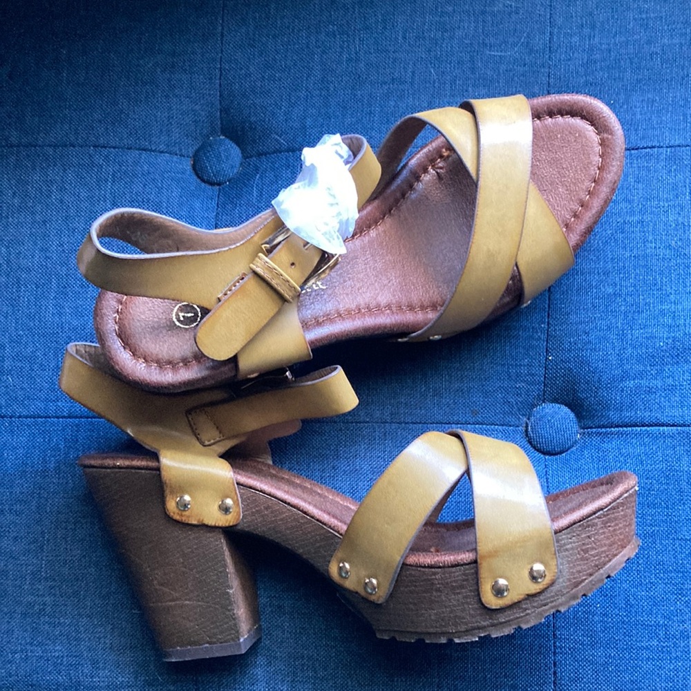 Brand new sandals